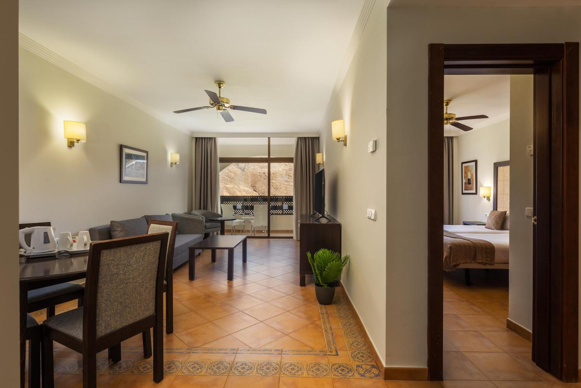 Hotel Livvo Jandia Golf 모로델제블 외부 사진